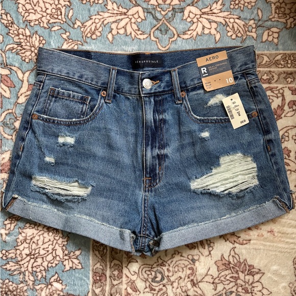 Aeropostale Pants - NWT Aeropostale Real Original Denim Mom Short 3.25” Women Size 10